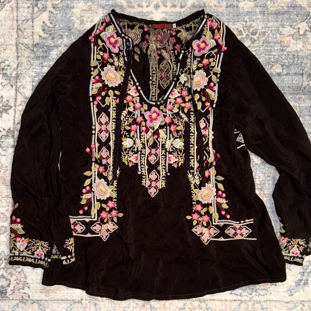 Johnny Was Embroidered Black Floral Women's Top Size M